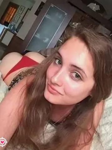 Кристина Роскошная Брюнетка